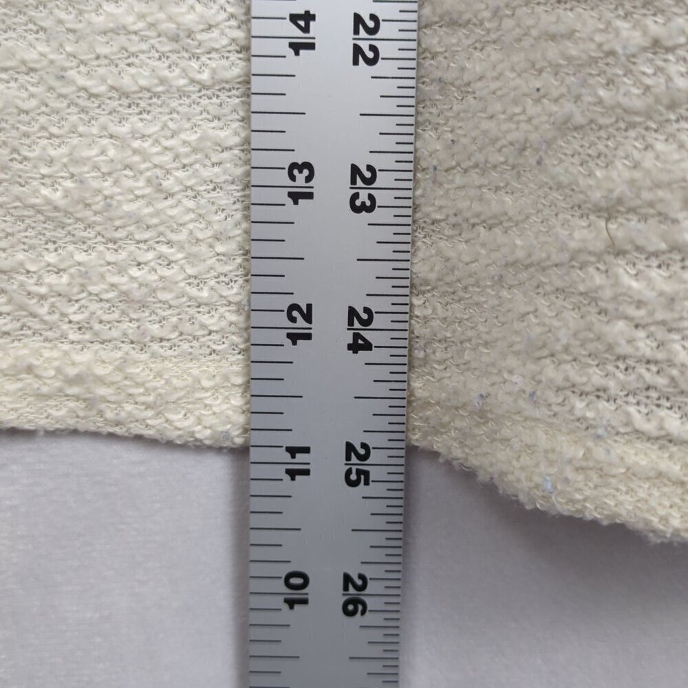 Cream Sweater with Lace Back Design Loose Fit - Medium (Estimated) - Picture 7 of 7